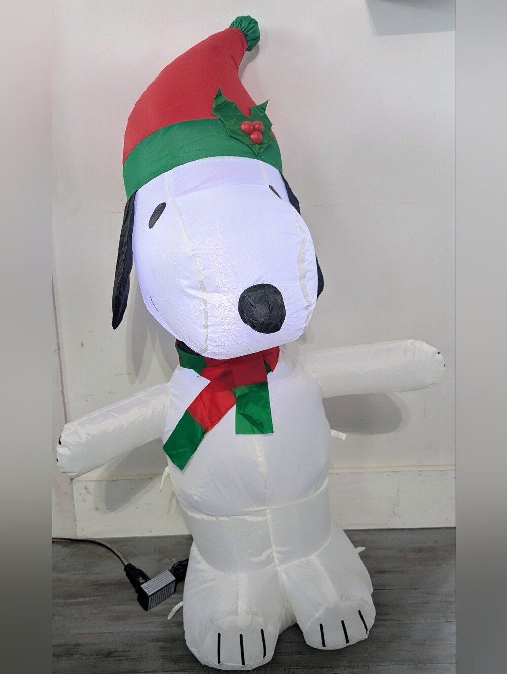 Gemmy 3.5'  Christmas Airblown Snoopy  Lighted Inflatable